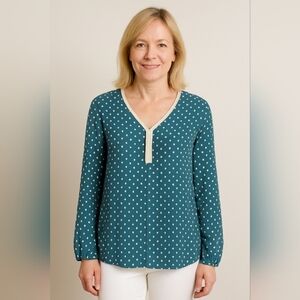 Xhilaration v-neck teal blouse, size Small, EUC